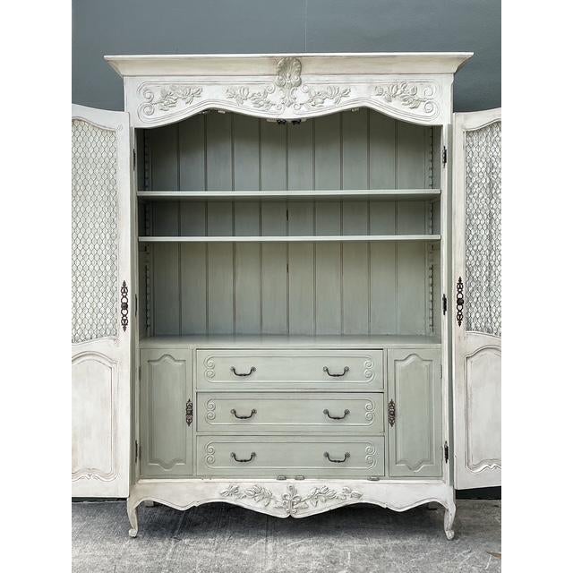 Habersham Furniture Vintage Habersham Louis XV Bibliotheque For Sale - Image 4 of 13