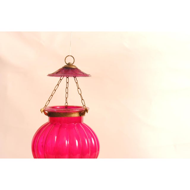 Pink Indian Rajasthani Style Pumpkin-Shaped Pink Hand-Blown Glass Lantern with Brass Accents, 1970s For Sale - Image 8 of 9