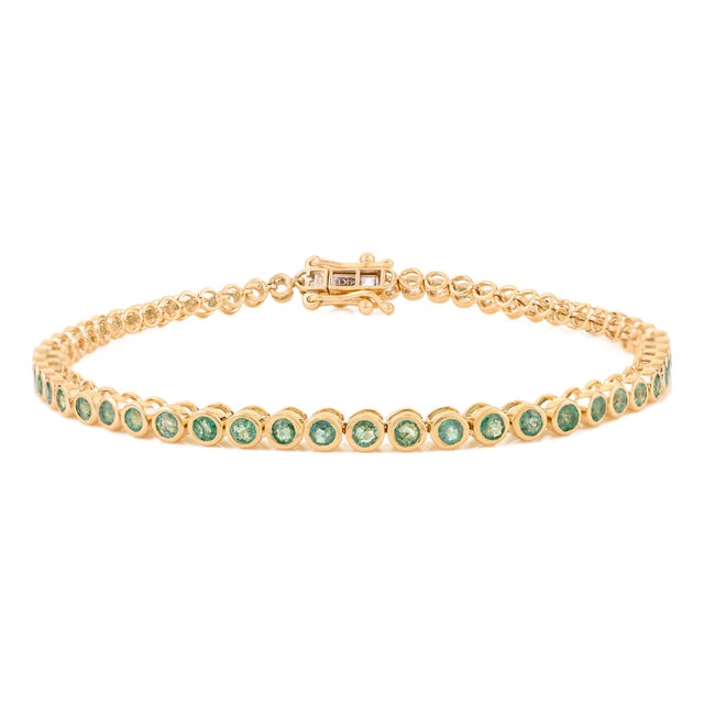 14k Yellow Gold 2.46 Carat Natural Emerald Tennis Bracelet in Bezel Setting For Sale