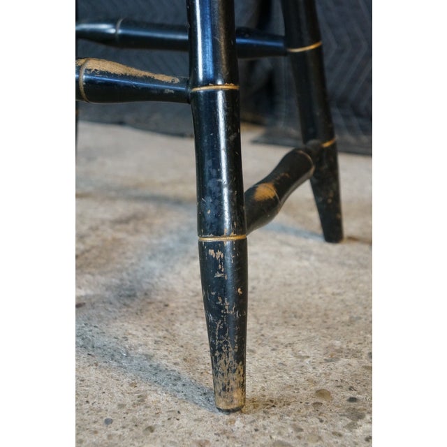 Attributed Vintage S. Bent & Bros Colonial Windsor Thumb Back Black Maple Side Chair For Sale - Image 4 of 14