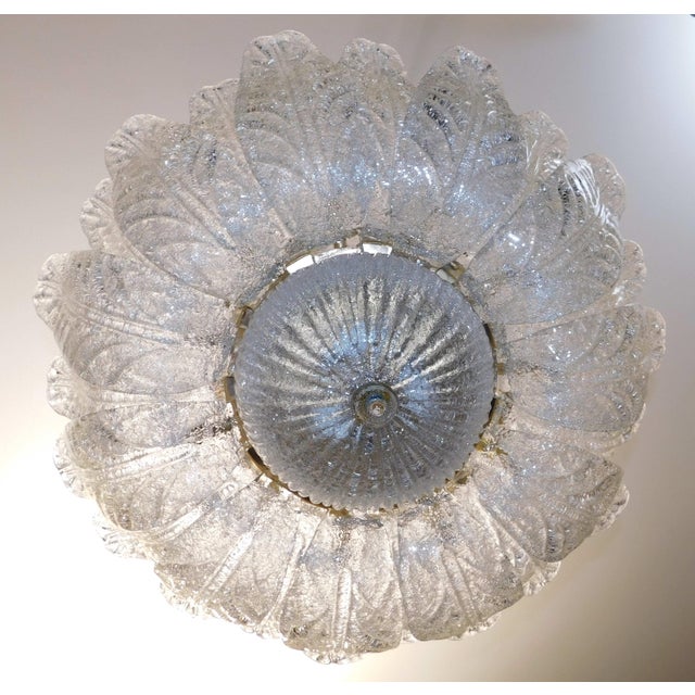 Barovier e Toso 1960s Italian Clear Graniglia Murano Leaves Flush Mount For Sale - Image 4 of 9