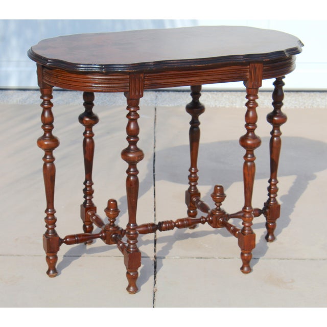 Victorian Elegant Early 20th Century Victorian-Style Flame Mahogany Library Table For Sale - Image 3 of 17