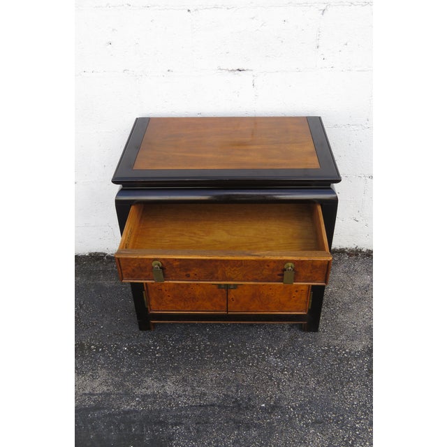 Century Chinoiserie Chin Hua Hollywood Regency Nightstand Bedside Table 6172 For Sale - Image 9 of 18