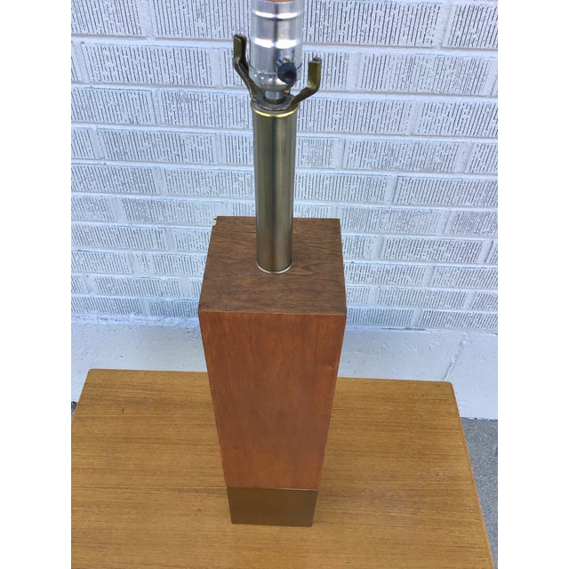 Laurel Lamp Company Vintage Laurel Walnut and Brass Table Lamp For Sale - Image 4 of 12