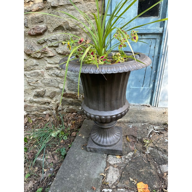 Metal 1990s Estate-Sized Cast Metal Garden Urns, A Pair For Sale - Image 7 of 12