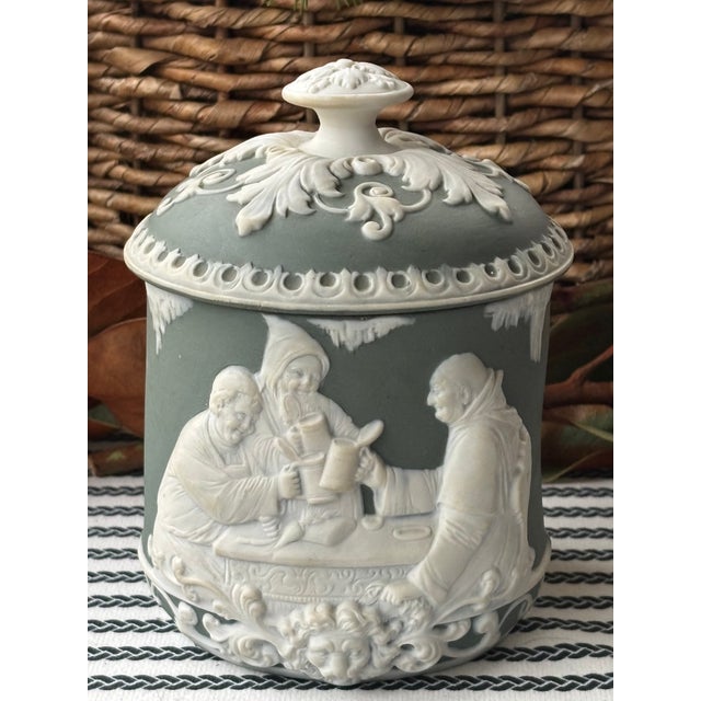 Antique Schafer & Vater Matte Sage Green & White Applied Relief Jasperware Style Lidded Jar For Sale - Image 4 of 10