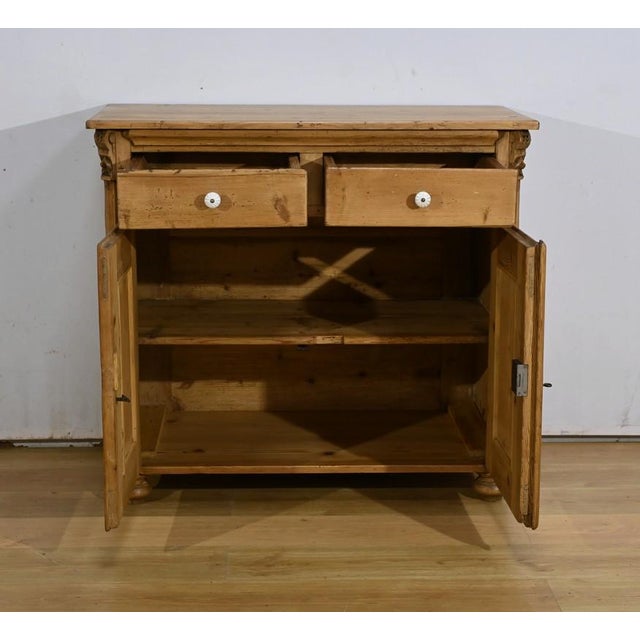 Early 20th Century Pine Buffet For Sale - Image 15 of 18