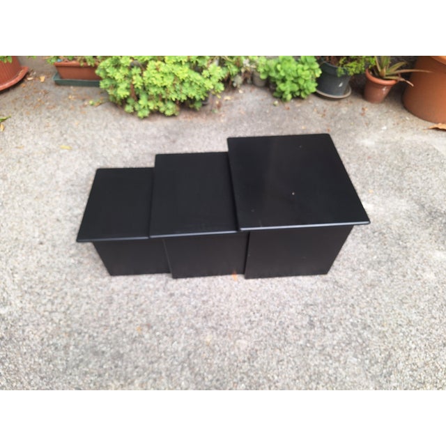 Nesting Tables in Black Lacquered Wood, 1980s, Set of 3, in Very Good conditions. Designed 1960 to 1969