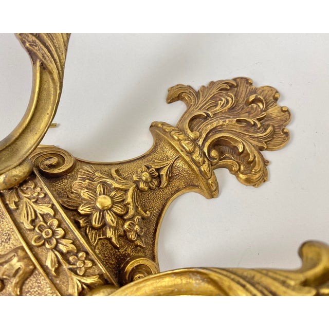 Vintage French Wall Lights in Chiseled and Gilded Bronze, 1960, Set of 2 For Sale - Image 4 of 7