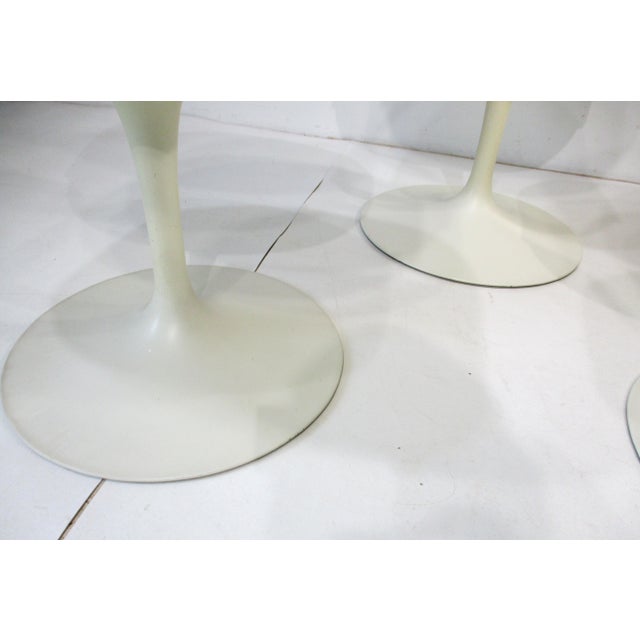 Early 42" Saarinen Tulip Dining Set With 4 Chairs by Knoll For Sale - Image 9 of 18
