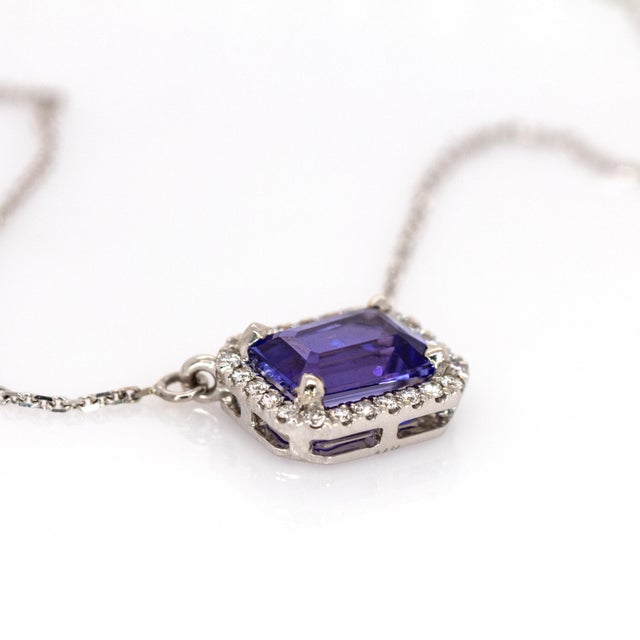 1ct Aaa Tanzanite Necklace W Natural Diamond Halo in 14k White Gold | Em 7x5mm For Sale In Columbus - Image 6 of 8