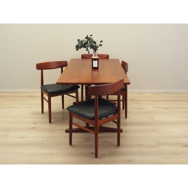 The table was made in the 1960s, designed by leading Danish designer Børge Mogensen for the Danish manufactory FDB Møbler....