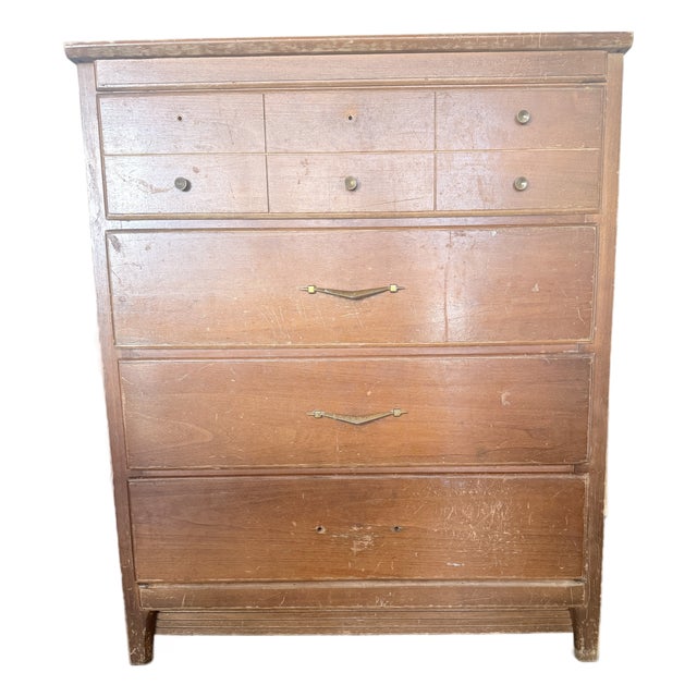 Italian Walnut Dresser in the Style of Luigi Saccardo for Gasparello, Circa 1950s For Sale