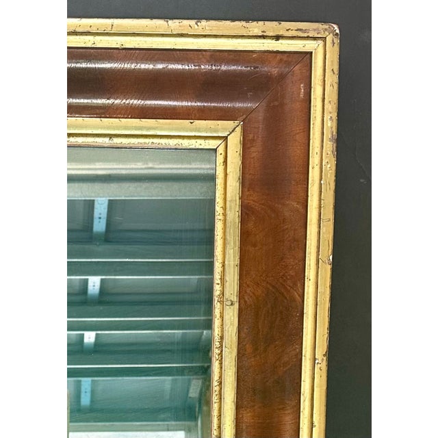 Brown 19th Century American Empire Mahogany and Gilt Ogee Wall Mirror. For Sale - Image 8 of 10