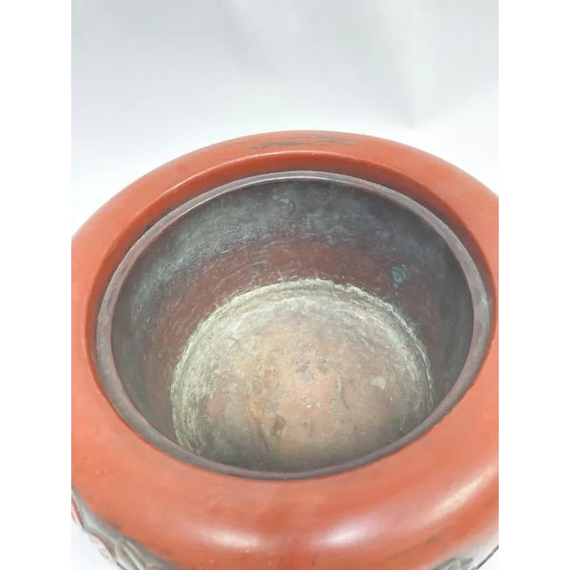 Japanese Meiji Era Lacquer Pot, 1900s For Sale - Image 3 of 9