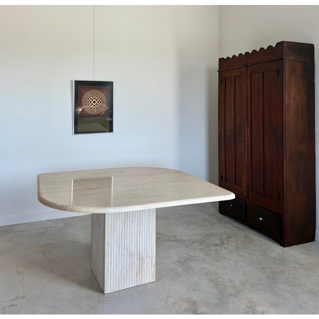 Minimalist Postmodern "Teardrop" Travertine Marble Dining Table Fluted Carved Base (Italy) For Sale - Image 9 of 16