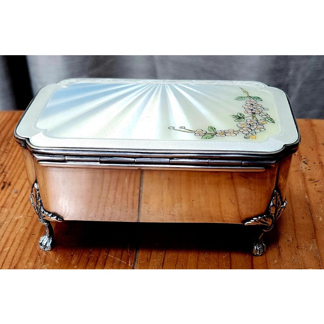 1940s Vintage English Sterling Silver and Guilloche Enamel Jewelry Box For Sale - Image 4 of 9