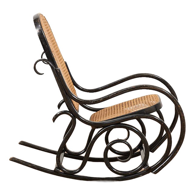 No. 10 Childrens Rocking Chair in Bentwood and Cane from Michael Thonet, 1860s For Sale