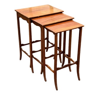 Edwardian Mahogany Nesting Tables, Set of 3 For Sale