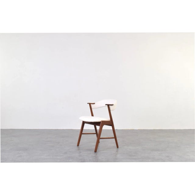 This chair was manufactured in the 1960s by Korup Stolefabrik. The frame of the chairs is made of solid teak and has been...
