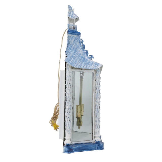 A Pair of Vintage Brighton Blue and White Chinese-Style Pagoda Wall Lamps For Sale - Image 12 of 17