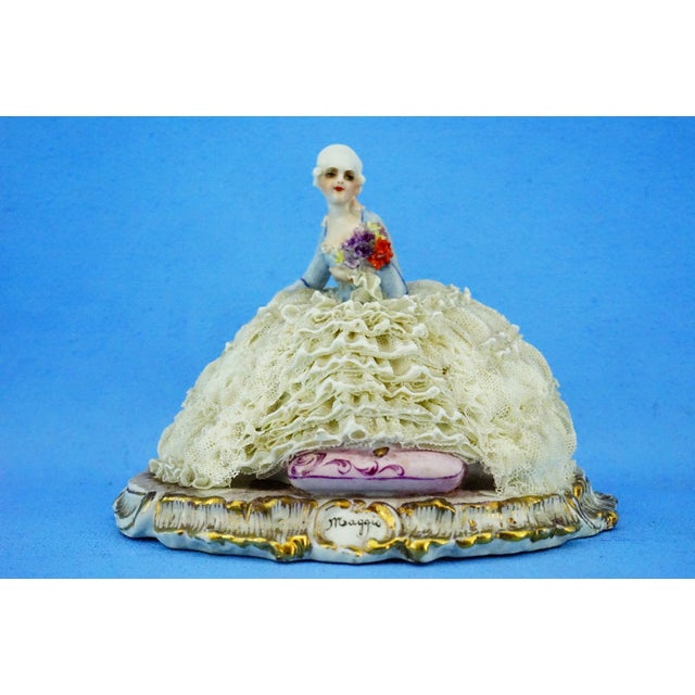 Luigi Fabris, Sculpture Venetian Lady, Crinoline Lace Flowers, 1890s, Porcelain For Sale - Image 9 of 18