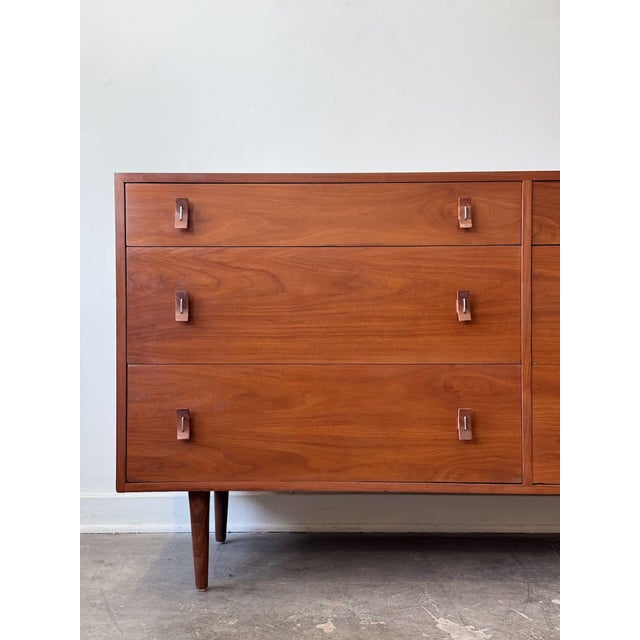1960's Low Dresser Attr. To Stanley Young for Glenn of Ca For Sale - Image 10 of 13