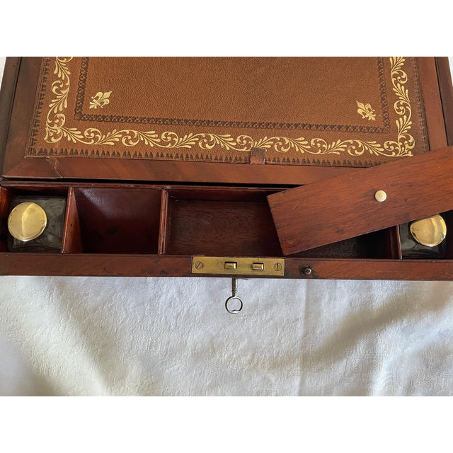 Early 19th Century English Mahogany & Brass-Inlaid Writing Slope/Lap Desk For Sale - Image 4 of 18