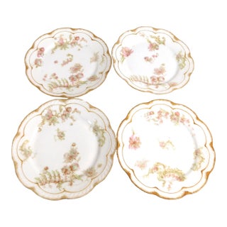 1920s Haviland Bread Plates in Schleiger 235b- Set of 4 For Sale