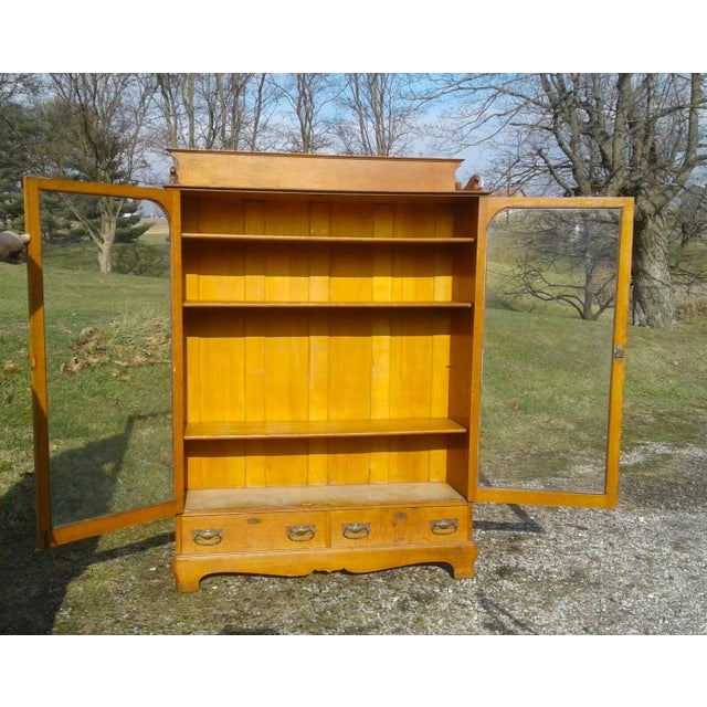 Antique Victorian Quarter Sawn Oak 2 Door Bookcase with Gallery Top 1890s A Victorian antique solid quarter sawn oak two...