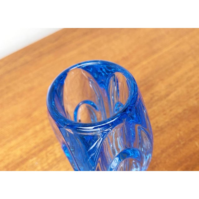 Mid-Century Model 914 Blue Glass Vase by Rudolf Schröter for Rosice, 1950s For Sale - Image 5 of 16