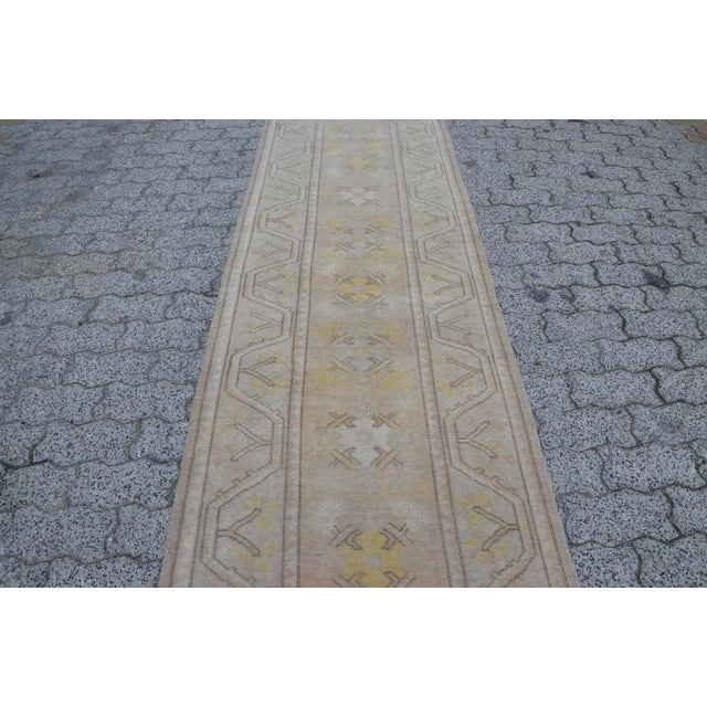 Tan 3x9 Oushak Hallway Wool Runner Rug For Sale - Image 8 of 11