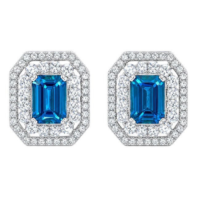 Late 20th Century 14K White Gold London Blue Topaz Diamond Filigree Earrings, Pair For Sale