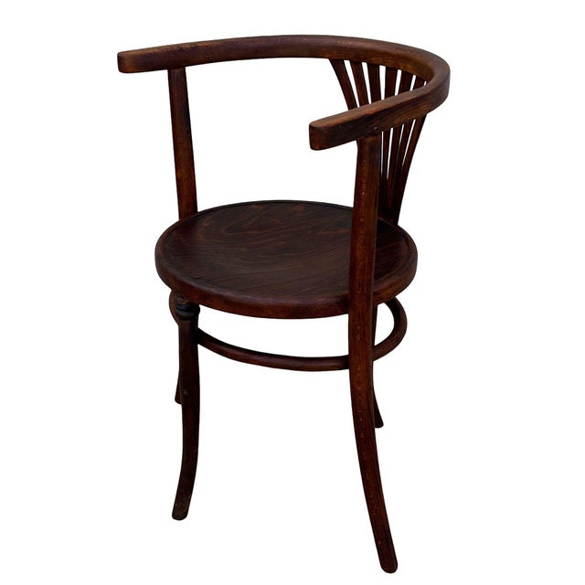 Art Nouveau Early Modenrist Shellback Model B28 Armchair No. 28 by Thonet-Mundus For Sale - Image 3 of 7