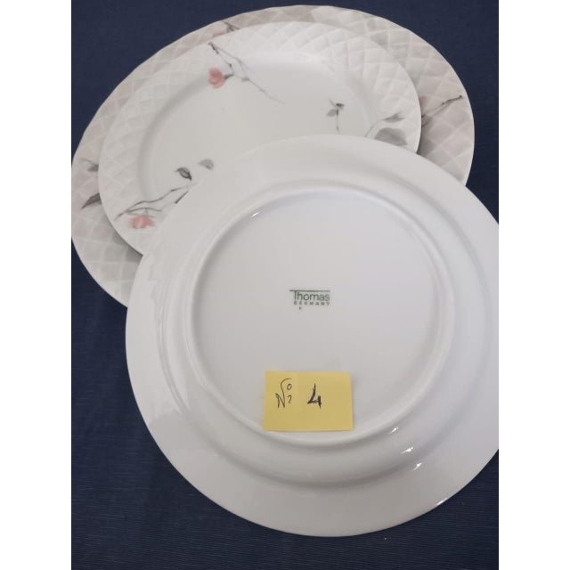 "We Take Pride in Offering Exclusive Products, New not Used" Holiday 7109 Branche Ref # 7109 New not Used Description : A...