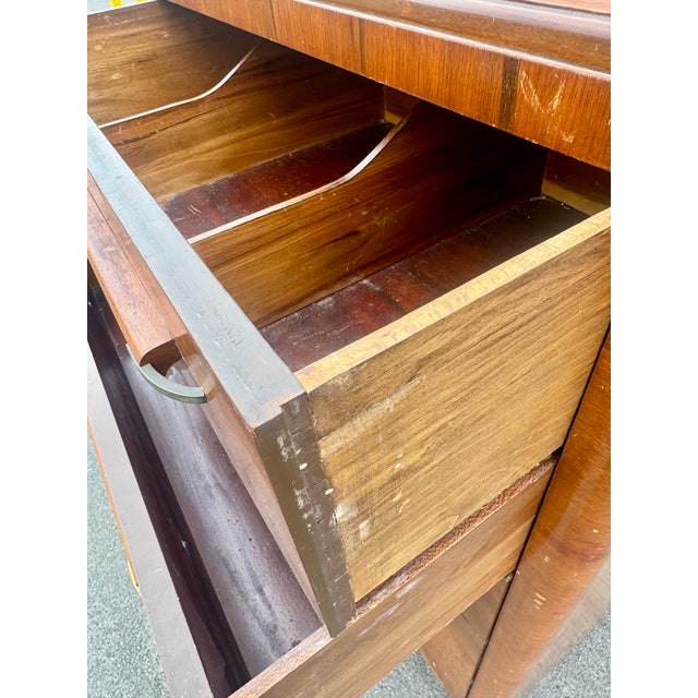Vintage Streamline Art Deco Walnut Chest of Drawers, C. 1930s–40s For Sale In Denver - Image 6 of 9