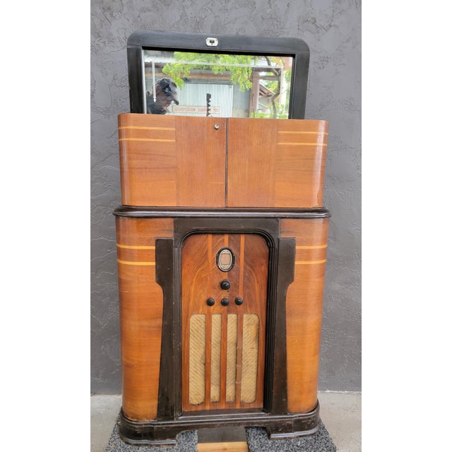 Art Deco Art Deco Philco Radio Bar Circa. 1937 For Sale - Image 3 of 18