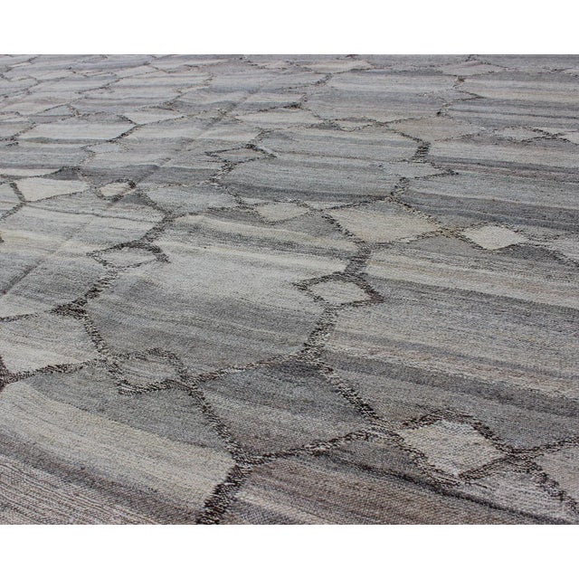Textile Hand-Woven Kilim Rug by Keivan Woven Arts, Modern Wool Design 7'9 X 9'9 For Sale - Image 7 of 9