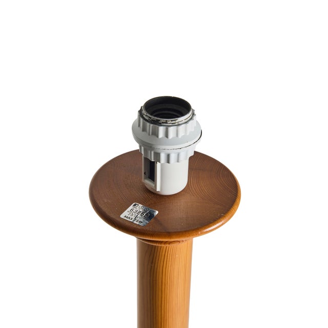 1960s Scandinavian Floor Lamp in Turned Pine, Sweden, 1960s-1970s For Sale - Image 5 of 6