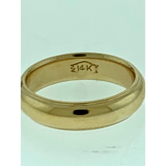 14 Karat Gold Milgrain Half Round Comfort Fit Wedding Band 6.8 Grams For Sale - Image 13 of 18