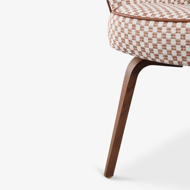 Saarinen Executive Arm Chairs in Schumacher Fabric, Leather Piping, & Walnut - Set of 6 For Sale - Image 9 of 14
