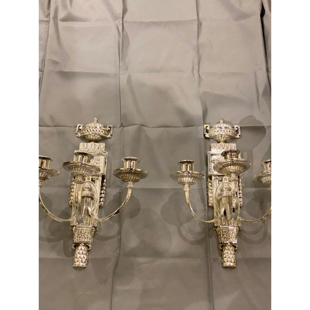Edward F. Caldwell & Co. 1900s Neoclassical Silver Plated Sconces - A Pair For Sale - Image 4 of 8