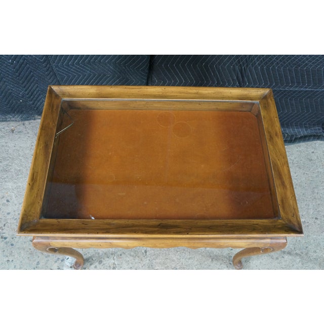 1970s Rare Pair Baker Furniture Queen Anne Walnut Burl Vitrine Display Accent Tables For Sale - Image 6 of 18