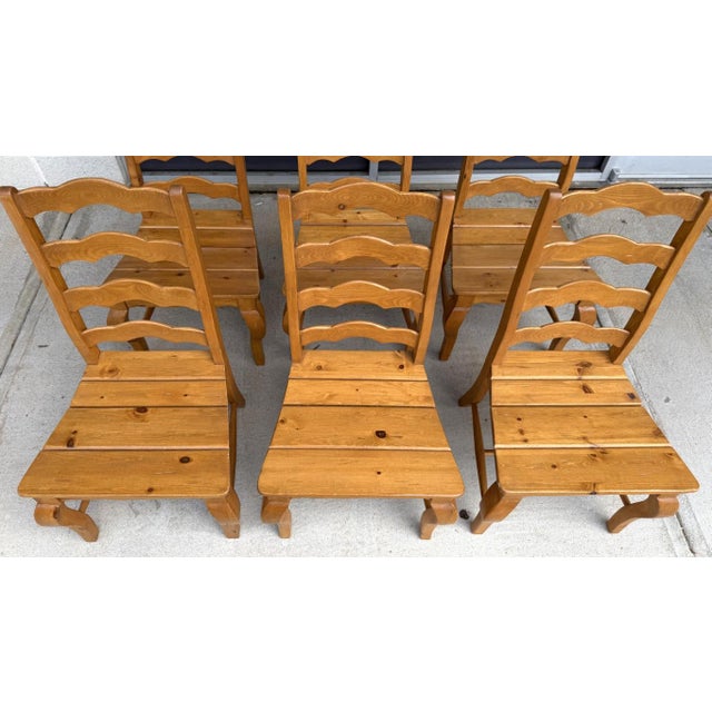 7 Piece Solid Pine Farmhouse Style Round Dining Set For Sale In Raleigh - Image 6 of 18