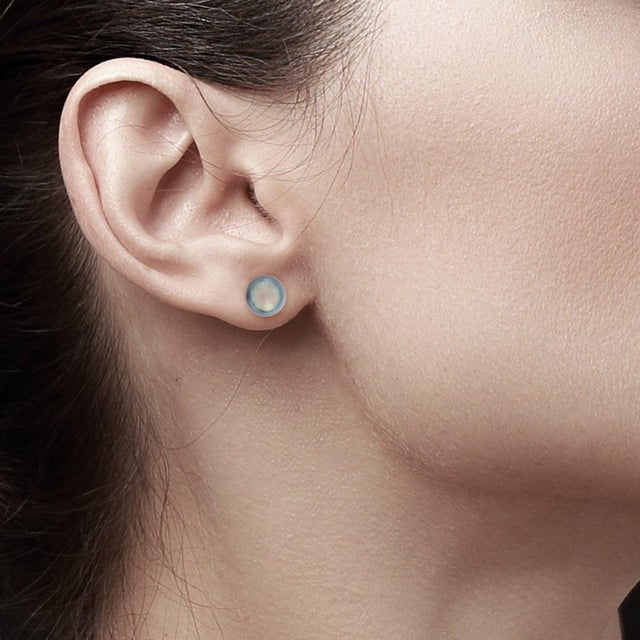 ♥ Product Summary ♥ Stone: Black Cultured Pearl Metal: 14k White Gold Size: 9mm Closure: Butterfly