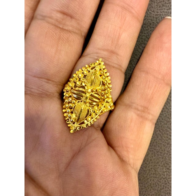 Modern 54Gm 22 Karat Gold Necklace, Earring & Ring Suite Bridal Princess Necklace Suite For Sale - Image 3 of 8