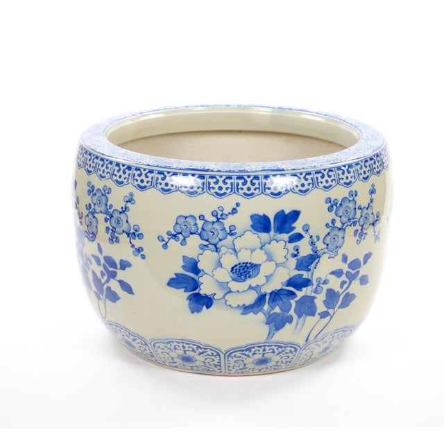 Asian Blue and White Porcelain Planter / Fish Bowl, Late 20th Century For Sale - Image 9 of 9
