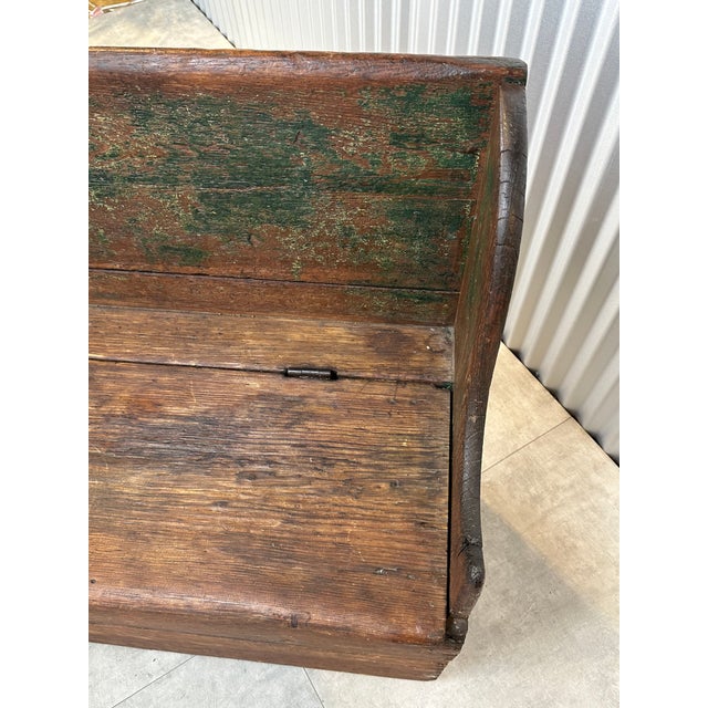 Primitive American Entry Bench /Shoe Storage For Sale In San Francisco - Image 6 of 13