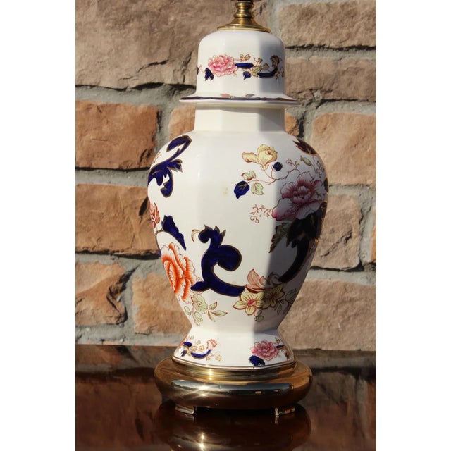 Asian Mason's Ironstone Blue Mandalay Lamp on Brass Base For Sale - Image 3 of 12