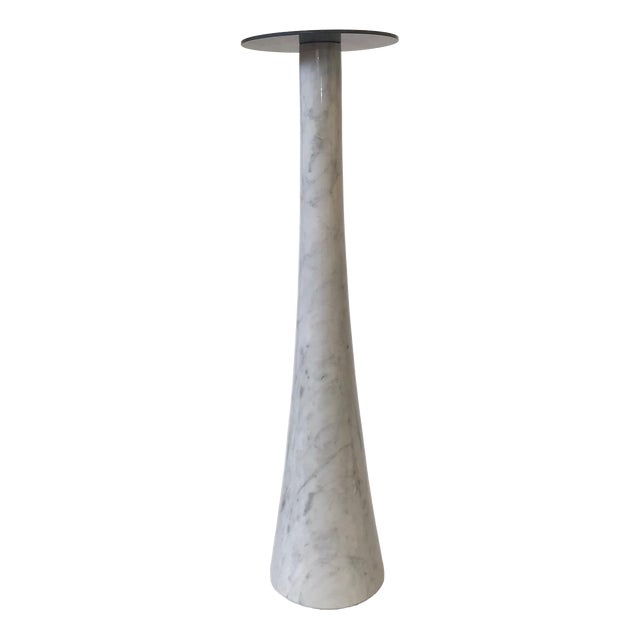 Gueridon Display Column Waiting Room Model in White Carrara Marble and Lacquered Iron by Angelo Mangiarotti, 1980s For Sale